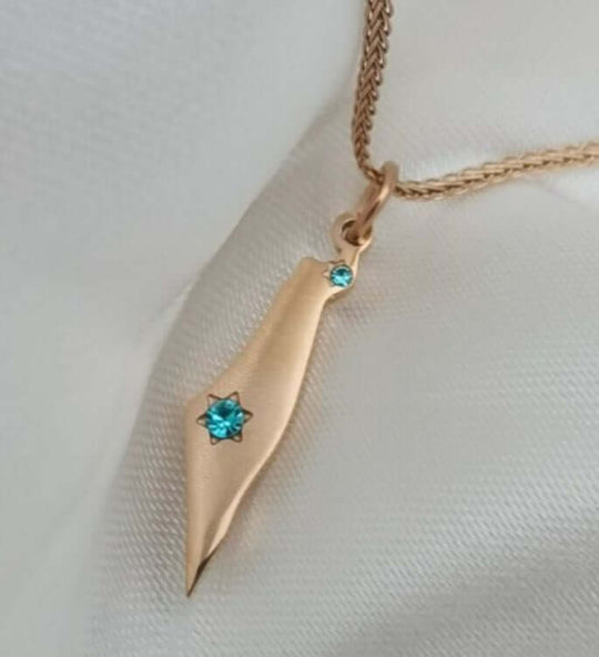 Shema Pendant – Paris Edition