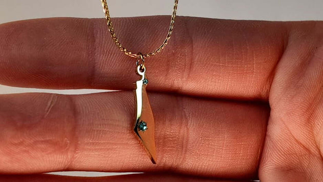 Shema Pendant – Paris Edition